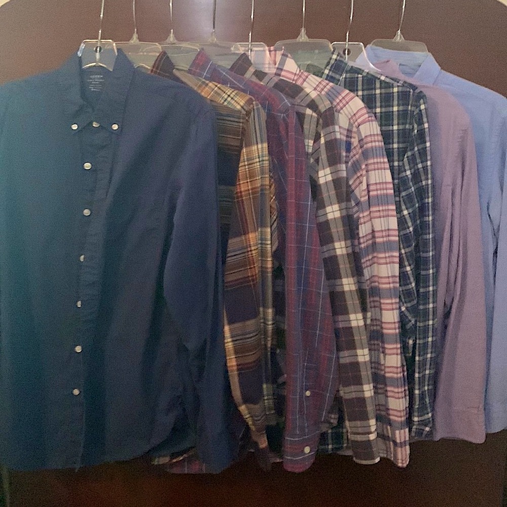 9 J. Crew Men’s S LS Button Down Shirts